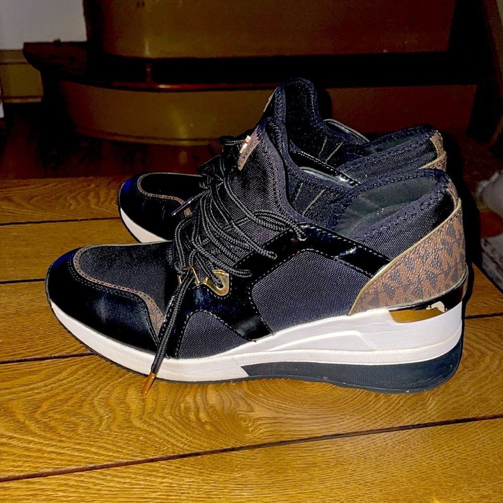 Michael Kors sneakers♥️♥️ Soo Cute